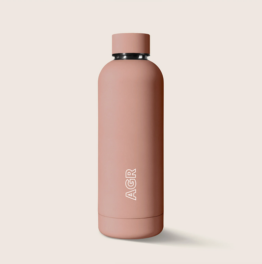 Garrafa térmica inox 500 ml — mantém quente ou frio